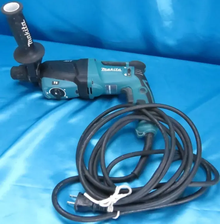 Перфоратор  MAKITA HR 2631FT купить в Магнитогорске