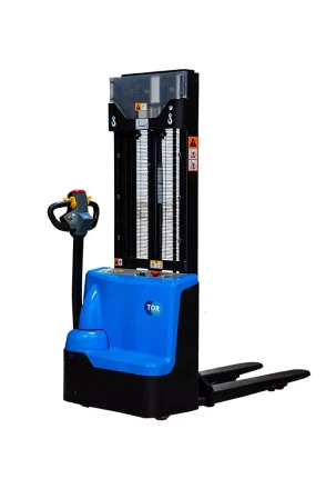 Штабелер самоходный 1,5 т 3,5 м TOR WS15H-3500SC PRO 24/105 В/Ач контроль скорости подъема 1049763 купить в Магнитогорске