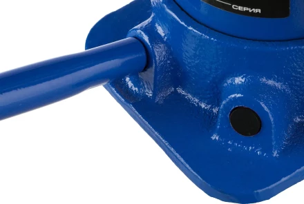 Домкрат гидравлический бутылочный T50, 4т, 192-374мм, в кейсе, ЗУБР Профессионал 43060-4-K 43060-4-K_z01 купить в Магнитогорске