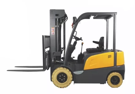 Погрузчик электрический четырехопорный TOR 2,0 т 4,5 м FB20R сайдшифт, своб. ход мачты 1045725 купить в Магнитогорске