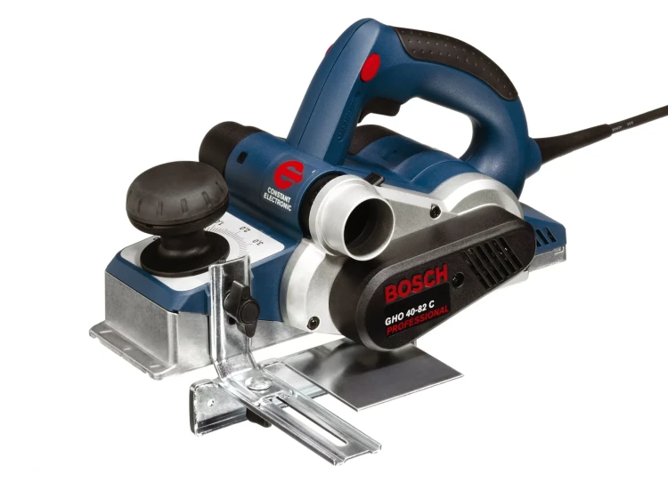 Рубанок электрический Bosch GHO 40-82 C купить в Магнитогорске