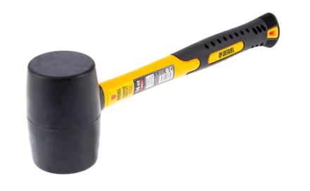 Киянка резиновая, 16 oz, черная резина, фибергласовая рукоятка// Denzel 7711185 купить в Магнитогорске