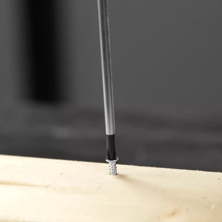 Отвертка, PH0х75 мм, S2, 3к рукоятка Denzel 121717 купить в Магнитогорске