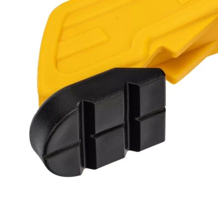 Струбцина клещеобразная Denzel, усиленная 80 х 60 мм, двухкомпонентные рукоятки, 20797 купить в Магнитогорске