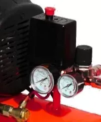Компрессор масляный поршневой прямой привод Elitech КПМ 200/24 ПРОМО купить в Магнитогорске