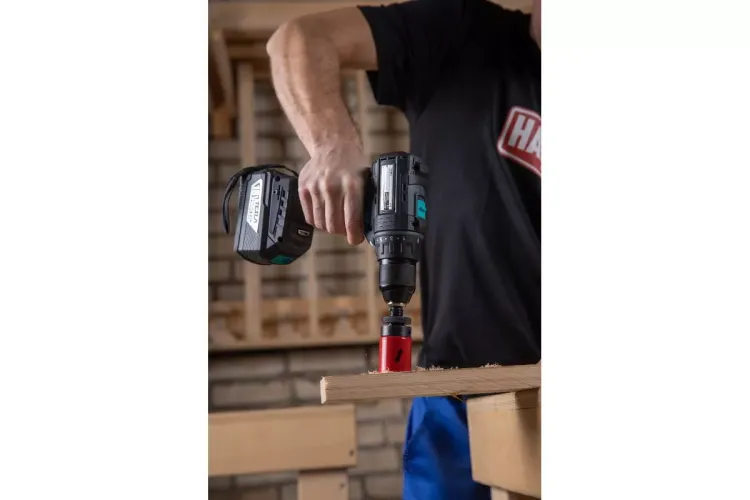 Коронка биметаллическая HAMMER Ф38х38мм 5/8" BiMETALL (224-008) купить в Магнитогорске