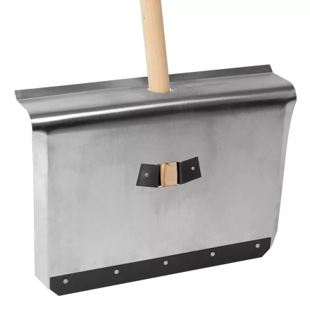 Лопата для уборки снега тротуарная Сибртех 61658, алюминиевая,500х400х1420мм, деревянный черенок, Россия купить в Магнитогорске