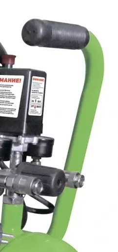 Компрессор масляный поршневой прямой привод Сибртех КК-2200/50  58040 купить в Магнитогорске
