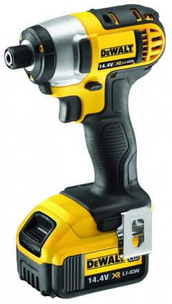 Дрель-шуруповерт аккумуляторная DeWalt DCF 835 M2 ударный купить в Магнитогорске