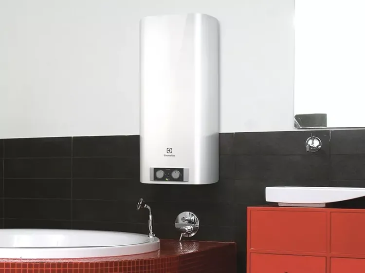 Водонагреватель ELECTROLUX EWH 30 Formax купить в Магнитогорске