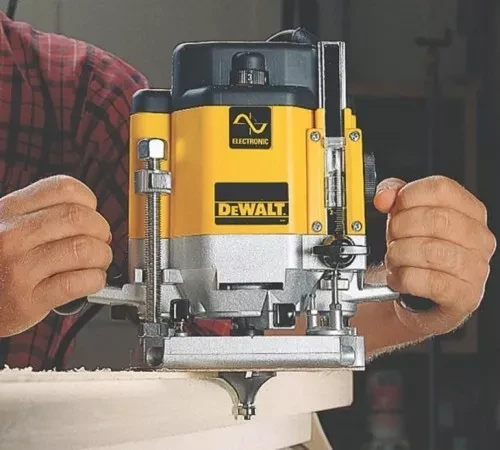 Фрезер DeWalt DW 625E купить в Магнитогорске