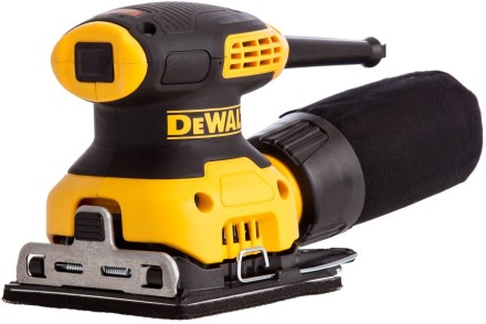 Шлифмашина ВШМ DeWalt DWE6411 купить в Магнитогорске