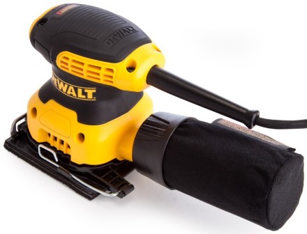Шлифмашина ВШМ DeWalt DWE6411 купить в Магнитогорске