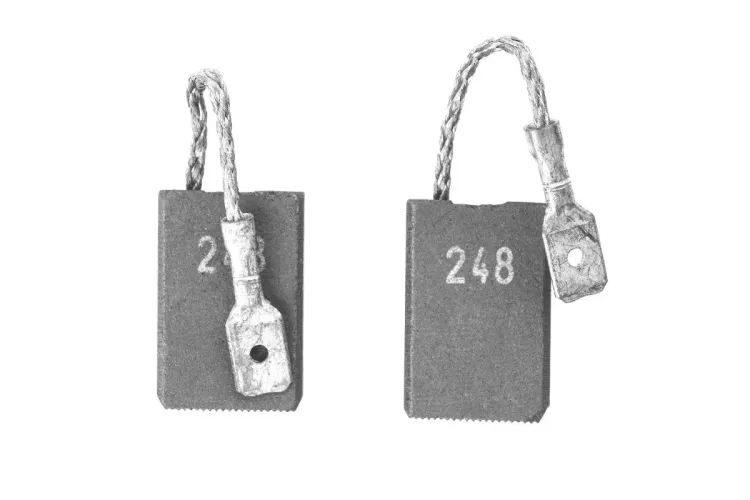 Щетки угольные HAMMER 404-234 купить в Магнитогорске
