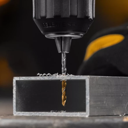 Сверло спиральное по металлу 3 x 60 мм, Р6М5, Golden Tip , 2шт. Denzel 718225 купить в Магнитогорске