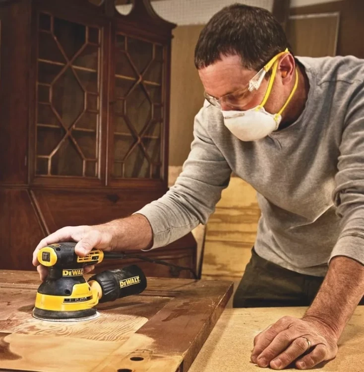 Шлифмашина ЭШМ DeWalt DWE6423 купить в Магнитогорске