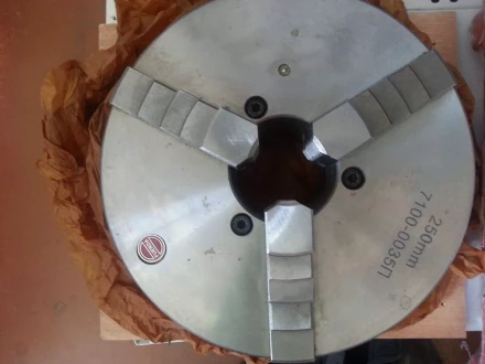 Патрон токарный 3-х кулачковый 250мм 7100-0035 Fuerda купить в Магнитогорске