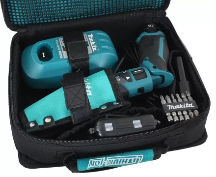 Аккумуляторная ударная отвертка Makita TD021DSE купить в Магнитогорске