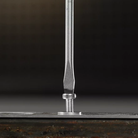 Отвертка, SL5x150 мм, S2, 3к рукоятка Denzel 121977 купить в Магнитогорске