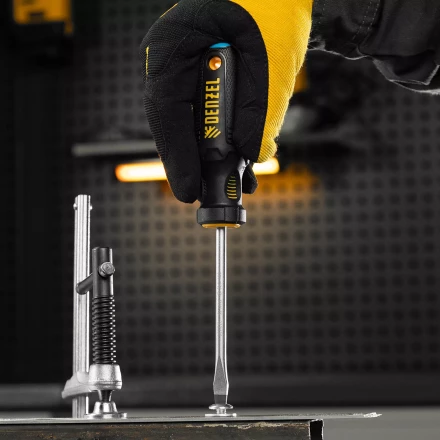 Отвертка, SL6x100 мм, S2, 3к рукоятка Denzel 121987 купить в Магнитогорске