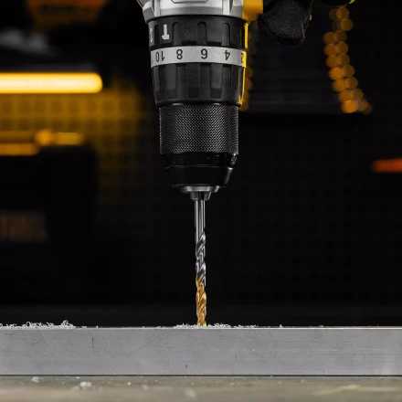 Сверло спиральное по металлу Denzel 5,5 x 93 мм, Р6М5, Golden Tip 718234 купить в Магнитогорске