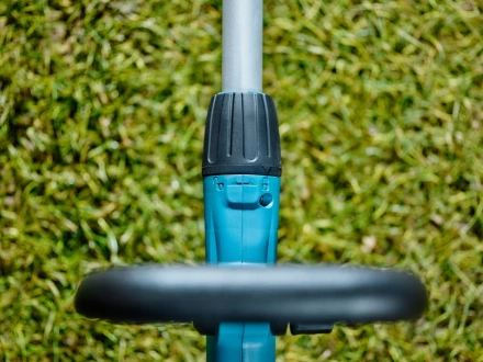 Аккумуляторный триммер Makita DUR181Z (без АКБ и ЗУ) купить в Магнитогорске