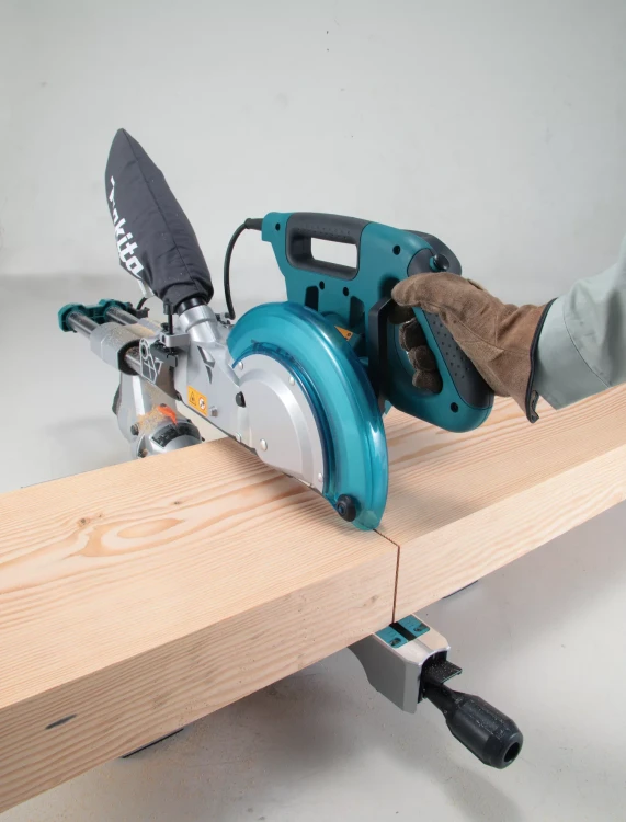 Пила торцовая Makita LS1018LN купить в Магнитогорске