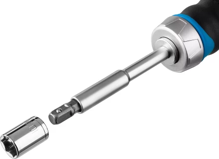 Набор ЗУБР &quot;ПРОФЕССИОНАЛ&quot;: Отвертка реверсив с двухкомп рукоят, насадки, CrMo, рукоят с отсеком для хранения бит, 24 предмета 25353-H24 купить в Магнитогорске