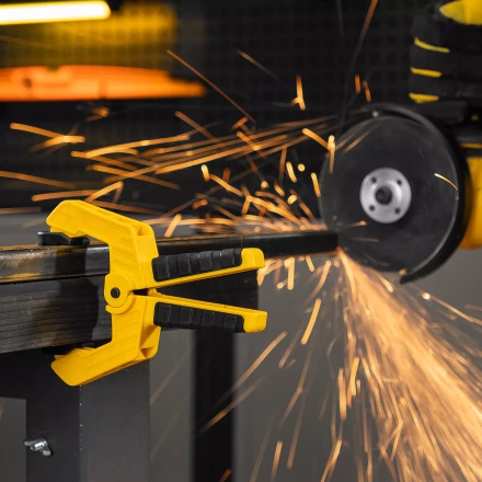 Струбцина клещеобразная Denzel, усиленная 65 х 50 мм, двухкомпонентные рукоятки, 20796 купить в Магнитогорске