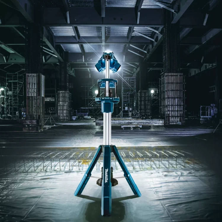 Прожектор на треноге Makita DML814 (RUADML814) купить в Магнитогорске
