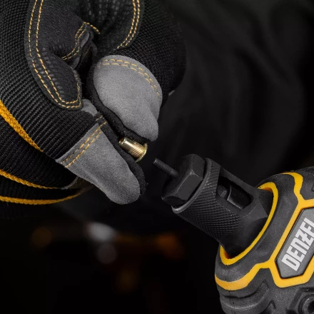 Заклепки резьбовые, стальные, оцинкованные, М3, пластиковый кейс, 200 шт. Denzel 40600 купить в Магнитогорске