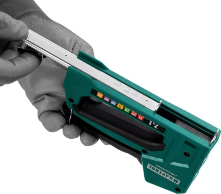 Степлер для скоб &quot;Universal&quot; 7-в-1: 53(6-14 мм)/53F(10-14 мм)/140 (10-14 мм)/13 (6-14 мм)/36 (10-14 мм)/300(16 мм)/500(16 мм), суперлегкий, KRAFTOOL 31524 купить в Магнитогорске