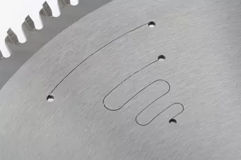 Пильный диск по дереву 305 x 30 x 96Т GROSS 73346 купить в Магнитогорске