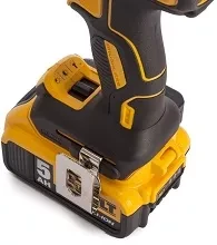 Аккумулят дрель DeWalt DСD 796P2-QW купить в Магнитогорске