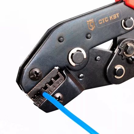 Пресс-клещи КВТ СТС+5 с 5 матрицами для опрессовки автоклемм, втулочных, изолированных и неизолированных наконечников (набор) (86875) купить в Магнитогорске