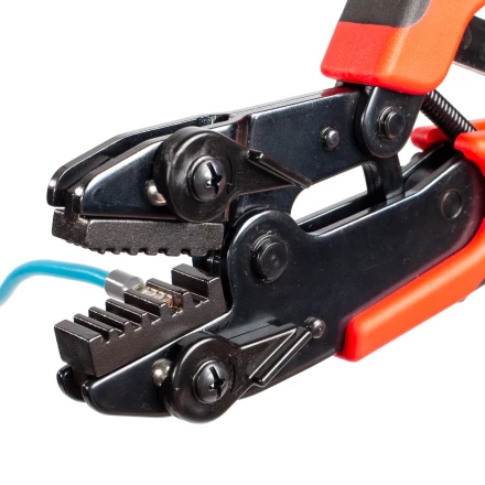 Пресс-клещи КВТ СТВ+5 с 5 матрицами МПК для опрессовки разъемов, втулочных, изолированных и неизолированных наконечников (набор) (89227) купить в Магнитогорске