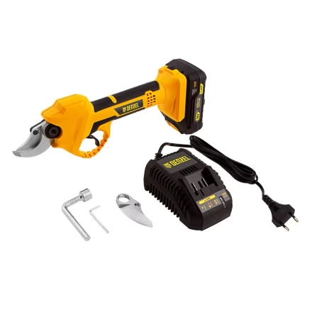 Секатор аккумуляторный Denzel CP-30 59435, 18В Li-Ion купить в Магнитогорске