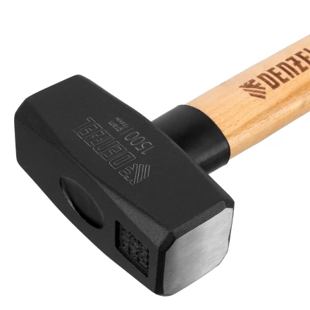 Кувалда, 1500 г Denzel 11019, кованая головка, буковая рукоятка купить в Магнитогорске