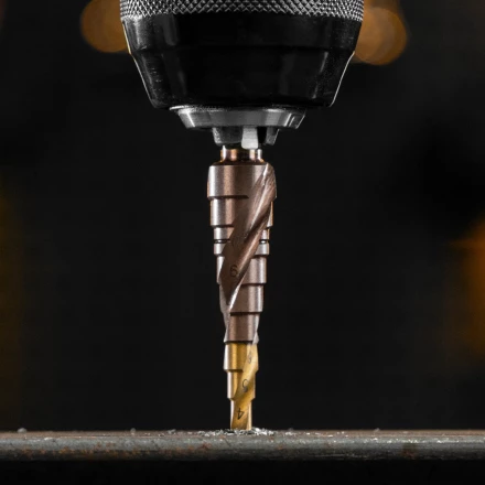 Сверло ступенчатое Denzel 723612,  4-5-6-7-8-9-10-11-12 мм, Р6М5К5, 6-гр. хвостовик купить в Магнитогорске