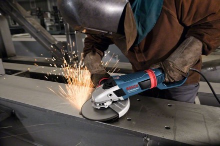 Шлифмашина BOSCH УШМ GWS 26 - 230 LVI купить в Магнитогорске