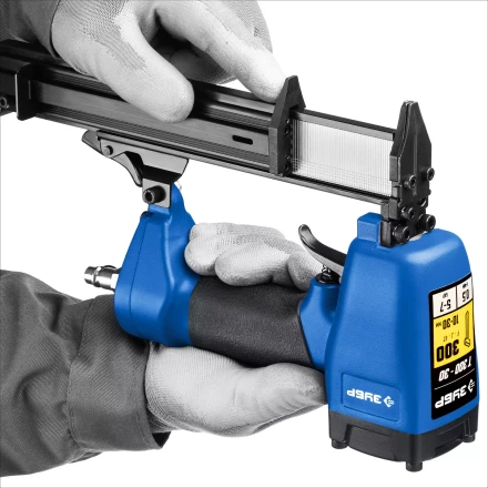 ЗУБР Т300-30 пневматический нейлер для гвоздей 18Ga, тип 300 (10-30 мм), Профессионал (31932) купить в Магнитогорске