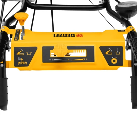 Гибридная снегоуборочная машина с функц. подметания SWB-800, 212 сс, руч. старт, 2 насадки// Denzel 97662 купить в Магнитогорске