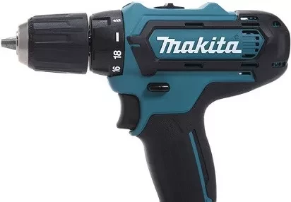 Аккумуляторная дрель-шуруповерт Makita DF331DWYE4 купить в Магнитогорске
