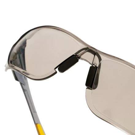 Очки защитные открытые Denzel 89200, поликарбонатные, дымчатая линза купить в Магнитогорске