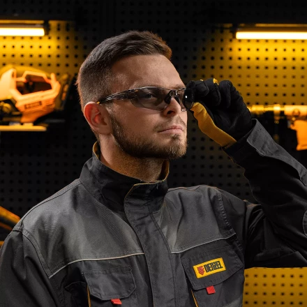 Очки защитные открытые Denzel 89200, поликарбонатные, дымчатая линза купить в Магнитогорске