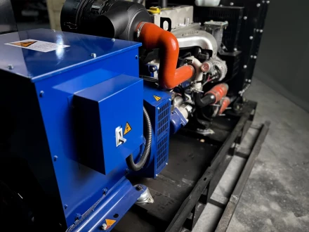 Дизельный генератор Vektor AD-120Y-T400 с АВР купить в Магнитогорске