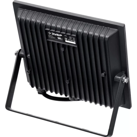 ЗУБР ПСК-50, 50 Вт, 6500 К, IP 65, светодиодный прожектор, Профессионал (57141-50) купить в Магнитогорске