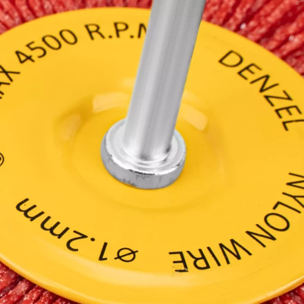 Щетка для дрели Denzel, 100 мм, Плоская, со шпилькой, нейлоновая щетина, 74434 купить в Магнитогорске