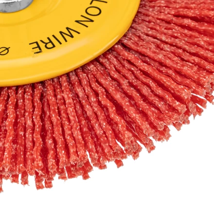 Щетка для дрели Denzel, 100 мм, Плоская, со шпилькой, нейлоновая щетина, 74434 купить в Магнитогорске