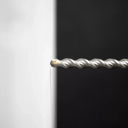 Бур по бетону Denzel, 12 x 210 мм, двойная спираль, три пылеотводящие кромки, купить в Магнитогорске